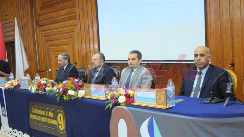 خلال المؤتمر