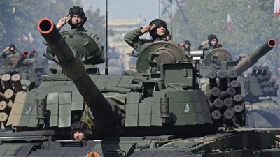 الدفاع البولندية: الولايات المتحدة ستزودنا بطائرات هليكوبتر قتالية من طراز 