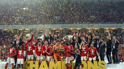 الأهلي بطلًا للسوبر بعد الفوز على بيراميدز.. 