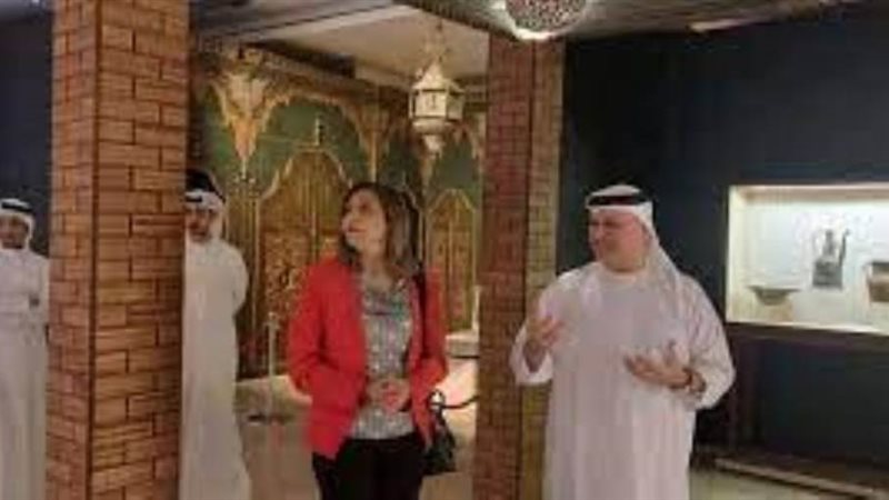 وزيرة الثقافة