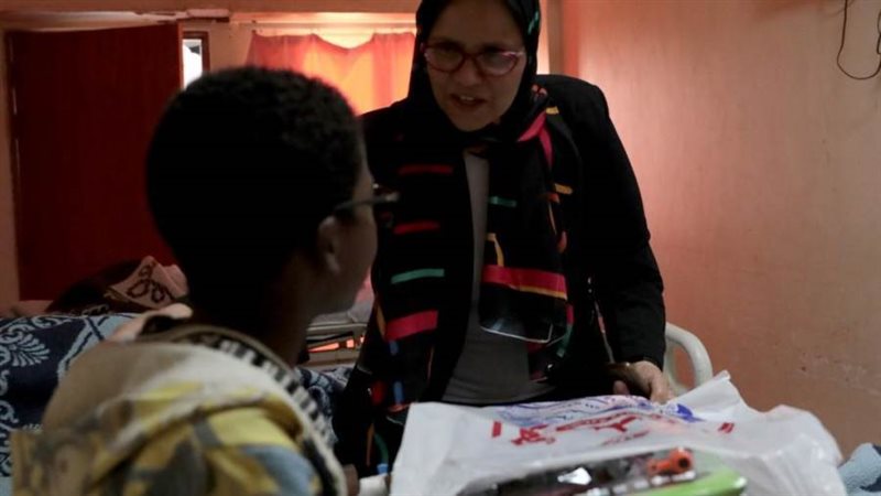 توزيع هدايا على الاطفال