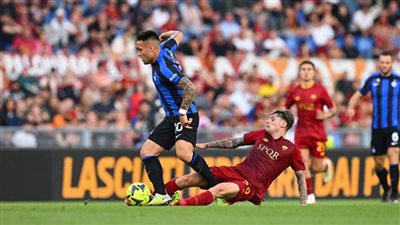 إنتر ميلان يفوز على روما بهدفين نظيفين في الدوري الإيطالي