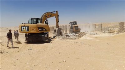 إزالة 20 حالة تعد واسترداد 350 فدانا و4780 مترا مربعا أملاك دولة بمركز محافظة أسيوط