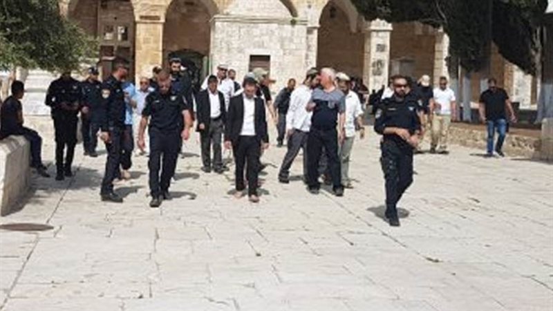 اقتحام المستوطنين