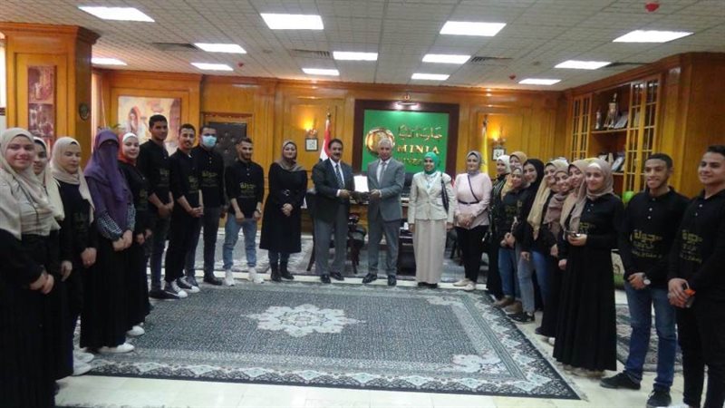 الطلاب المبتكرون