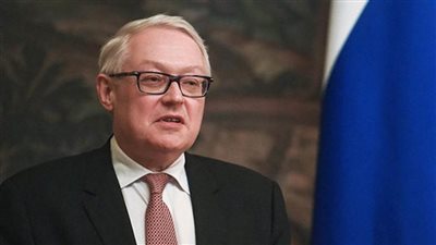 موسكو: ندرس خطوات انتقامية بسبب منع إصدار التأشيرات الأمريكية للصحفيين الروس