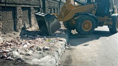 رئيس حي غرب تواصل حملات إزالة الخطورة الداهمة حرصا على سلامة المواطنين