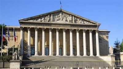 النواب الفرنسيون يصوتون على إدراج مجموعة 