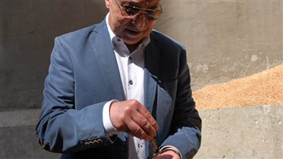 محافظ الإسكندرية: إجمالي ما تم توريده من قمح محلي بجميع المواقع التخزينية نحو ٣٥ ألف طن