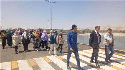 55 طالبًا وطالبة من جامعة سوهاج يزورون المشروعات القومية بمركز ومدينة سوهاج