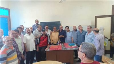 في حفلة..  توديع المحالين للمعاش بمدرسة في ببا