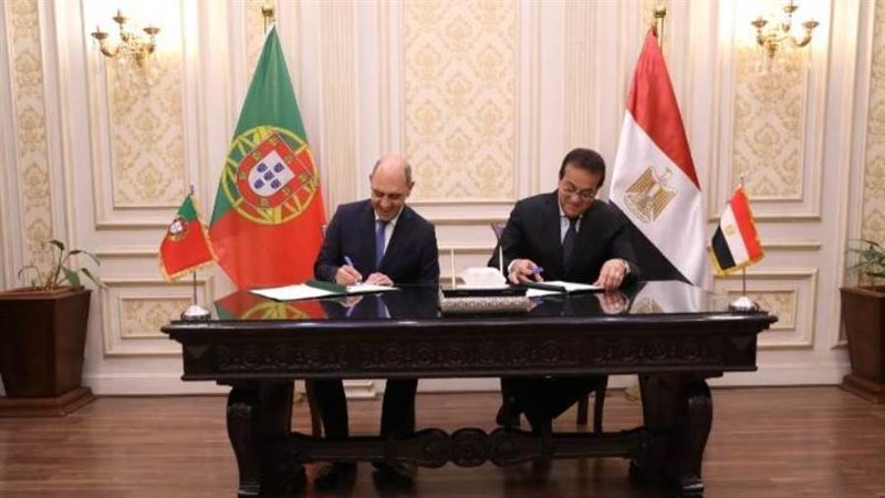 وزير الصحة ونظيره