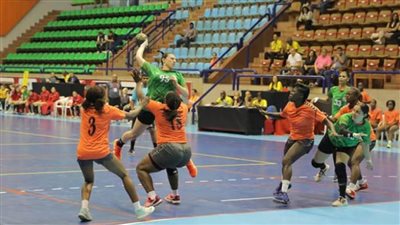 سيدات سبورتنج يفزن على فانز الكاميروني 28-21 في كأس الكؤوس الإفريقية لكرة اليد