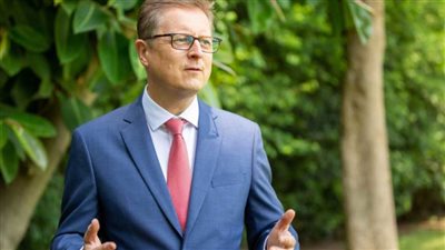 سفير ألمانيا بالقاهرة يتبادل الآراء مع شباب الدبلوماسيين المصريين حول تجاربهم في برنامج تدريبي بألمانيا