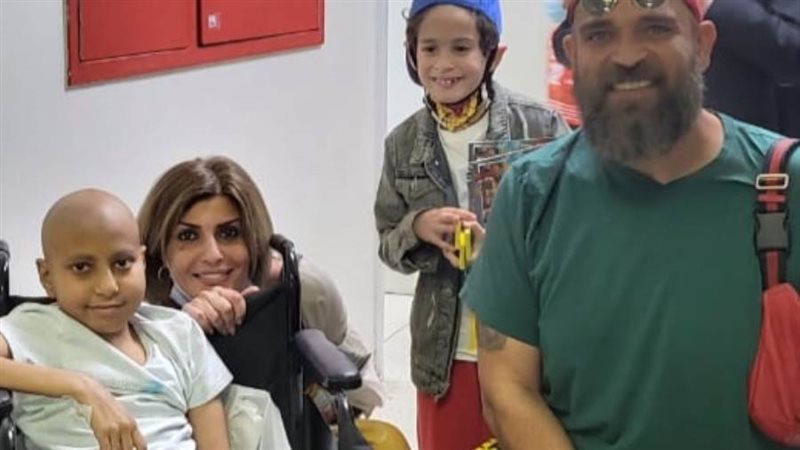 الفنانة فيدرا والطفل