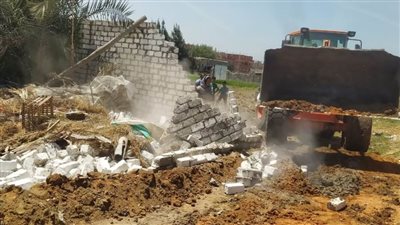 إزالة ٢١ حالة تعدٍّ على مساحة ١٥٣٩ م٢ في مركز ومدينة القصاصين ضمن أعمال المرحلة الأولى من الموجة ٢١