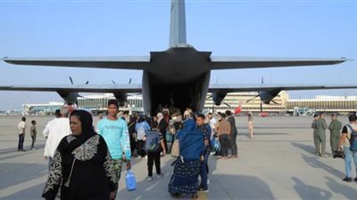 العراق يعلن إجلاء 429 مواطنا من السودان