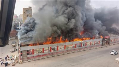 حريق مدمر يأتي على معرض شباب بني سويف