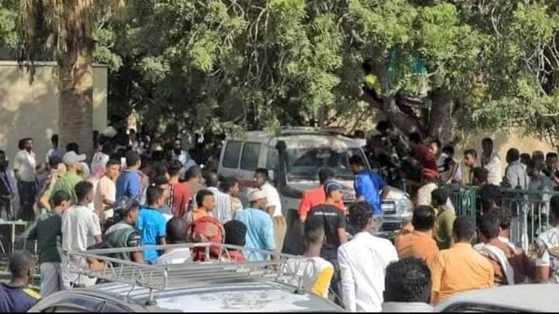 محاولات لانتشال الضحايا