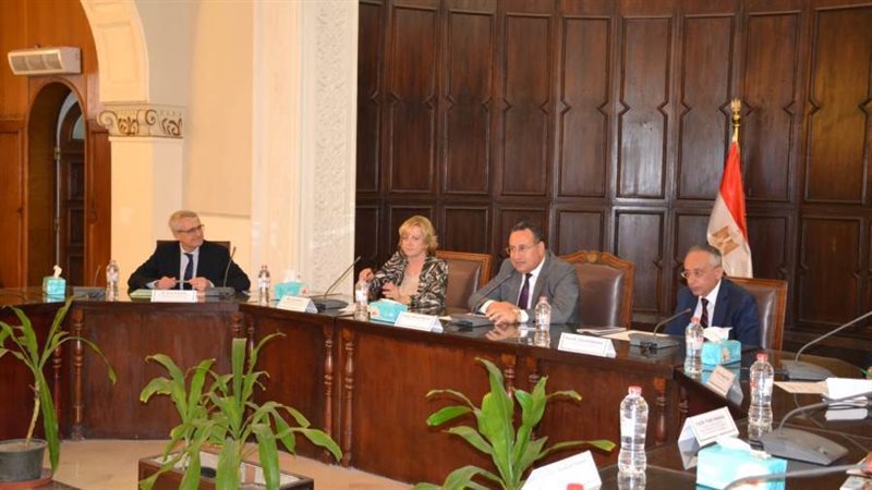 رييس جامعة الإسكندرية