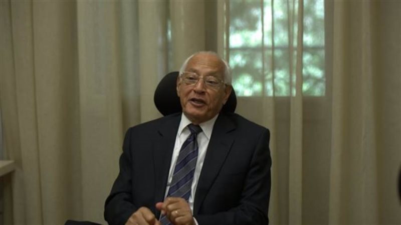 الدكتور على الدين