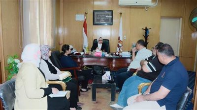 نائب محافظ الوادي الجديد تبحث إنشاء مشروع 