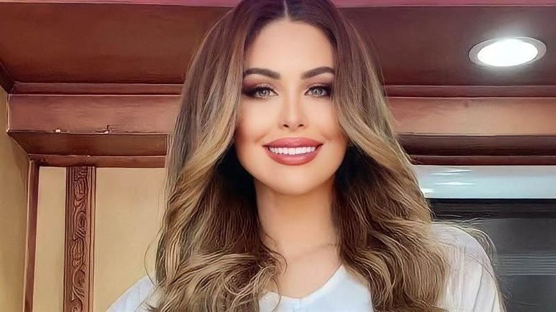 الفنانة مي سليم