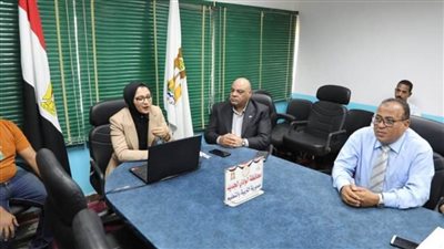 نائب محافظ الوادي الجديد تتابع سير امتحانات الشهادة الإعدادية من داخل غرفة العمليات 