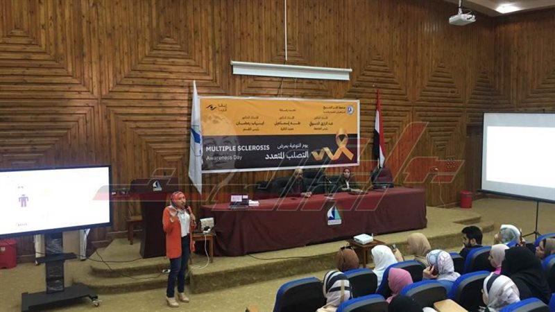 خلال الندوة