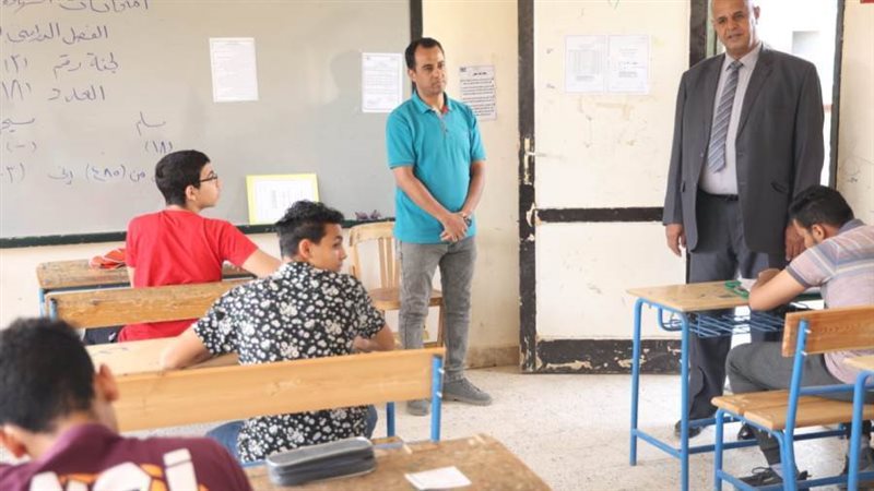 مدير الإدارة التعليمية