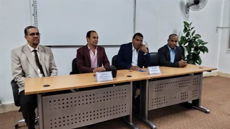 ندوات توعوية بجامعة