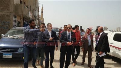 محافظ كفر الشيخ يتفقد المشروعات الخدمية وتمهيد ورصف الطرق ويتابع الحركة المرورية