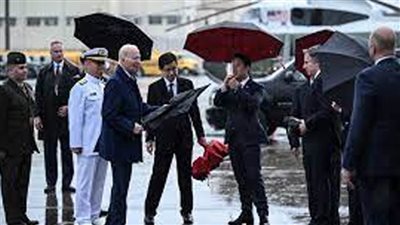 الرئيس الأمريكي يصل إلى اليابان للمشاركة في قمة مجموعة السبع