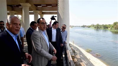 رئيس الوزراء يتفقد مشروع تنمية وتطوير المنطقة الاستثمارية بالصف