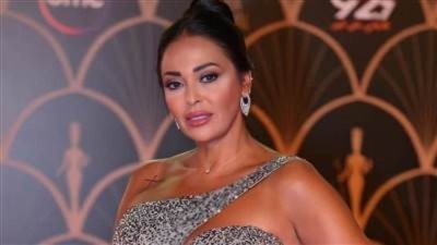 داليا البحيري تروج لمسرحية 
