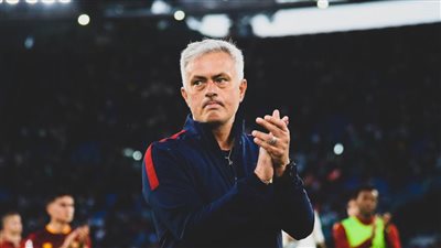 روما يتخطى ليفركوزن ليواجه إشبيلية في نهائي الدوري الأوروبي