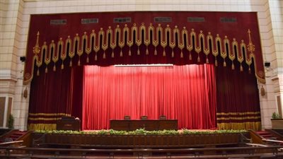 الفنان الكوميدي المعروف.. أحالته الجامعة للنيابة وأجبرته على الاستقالة بسبب 