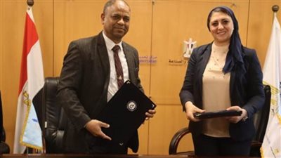 تعاون بين قومي البحوث ومركز تحديث الصناعة لتنمية الصناعات المصرية