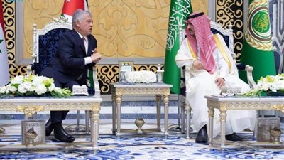 ملك الأردن يصل جدة للمشاركة في القمة العربية الـ32