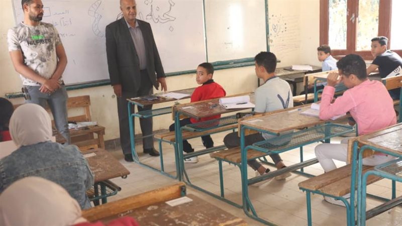 مدير الاداره التعليميه