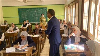 محافظ أسيوط: 84 ألف طالب وطالبة يؤدون امتحانات الشهادة الإعدادية اليوم
