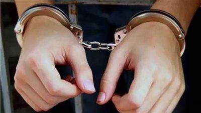 ضبط مسجل خطر بحوزته كوكتيل مخدرات وسلاح ناري بالإسماعيلية 