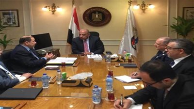 وزير قطاع الأعمال يبحث مع رئيس 
