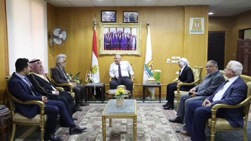 محافظ الوادي الجديد