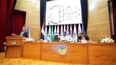 وزير التعليم العالي: تحقيق الترابط والتعاون بين الجامعات المصرية وأسواق العمل 