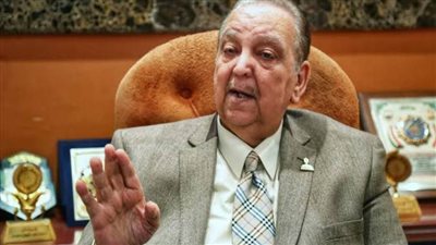 رئيس تعليم الشيوخ يطالب باستغلال سفاراتنا في الخارج للترويج للأدوية المصرية