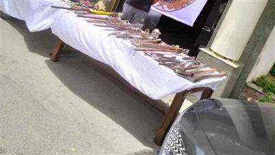 سقوط مروج الأسلحة النارية والذخائر غير المرخصة عبر مواقع التواصل الاجتماعي