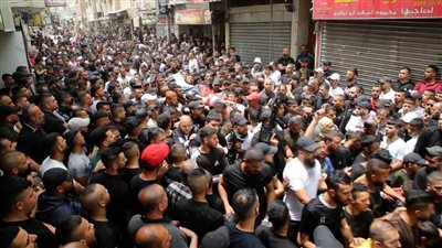 آلاف الفلسطينيين يشيعون قتلى نابلس وسط غضب عارم