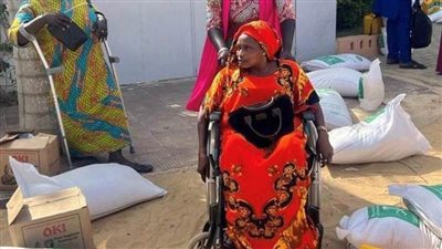 مركز الملك سلمان للإغاثة يوزع أطنانًا من السلال الغذائية في مدن بالسنغال