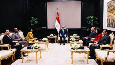 عاجل/ الرئيس السيسي يستعرض مع المديرة التنفيذية لـ